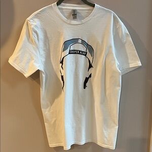 Cooper Alan Country Gildan White Tee with Navy Graphic Cap Design Size Medium